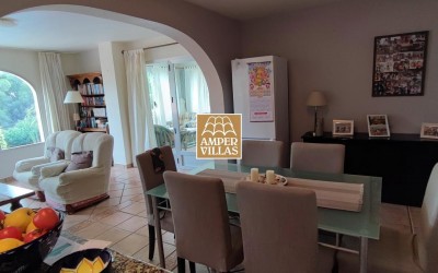 Comfortable villa with guest apartment close to the golf course of Altea.